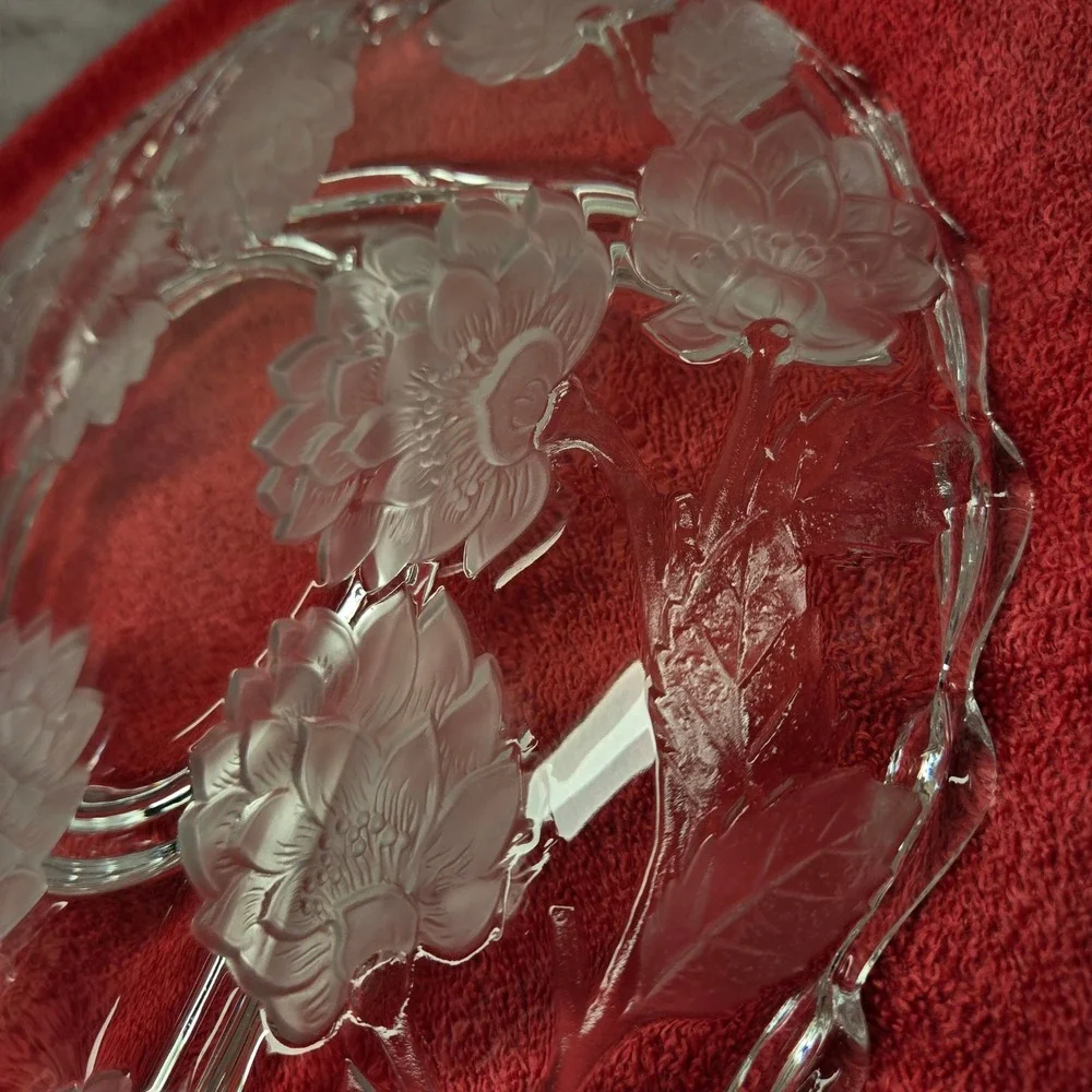 Vintage Crystal Clear Studios Divided Platter Frosted‎ Chrysanthemum, 13x13x1.75